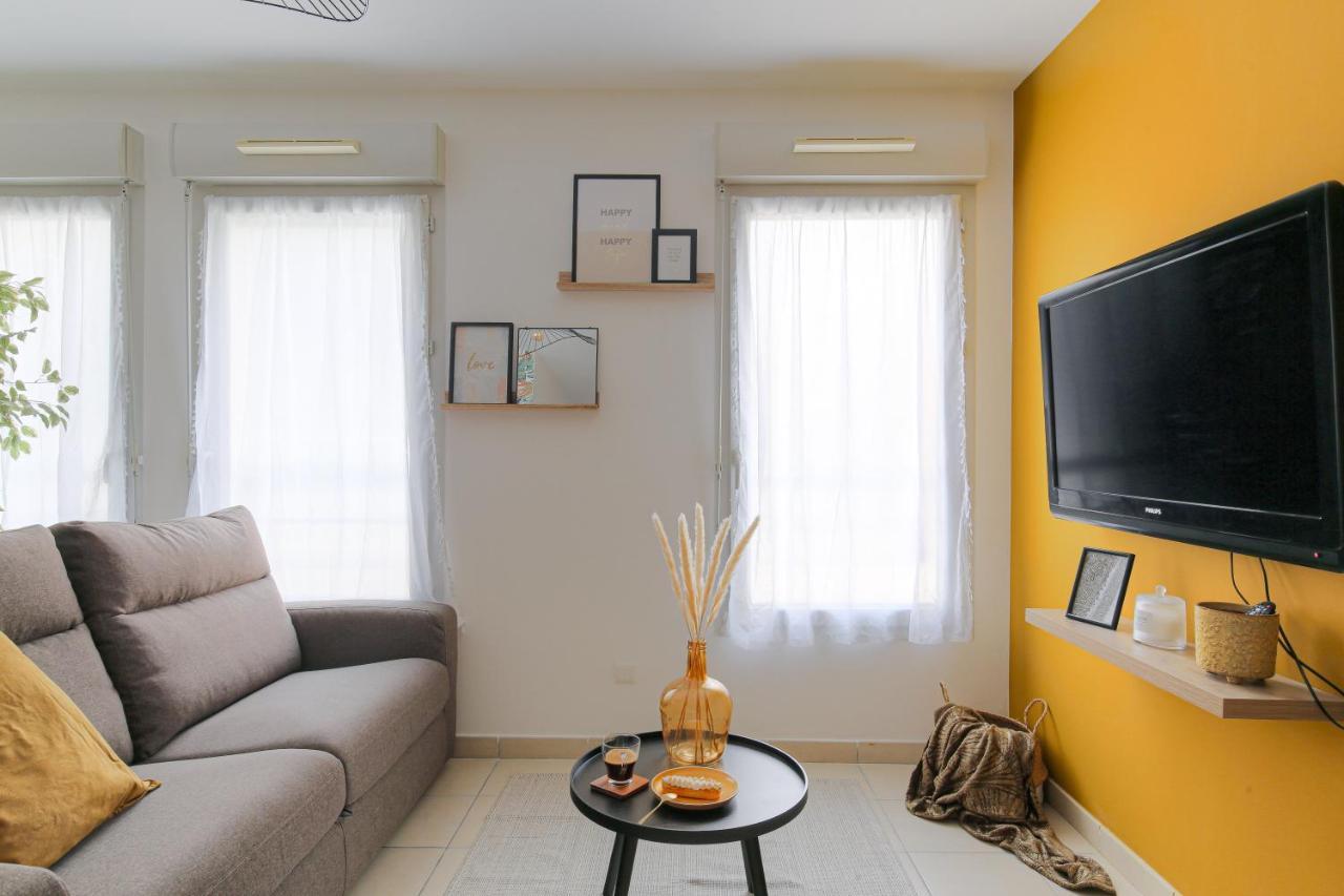 Appartamento Le Louis D'Or -Acces Facile Gare/Eurexpo/Aeoroport Villeurbanne Esterno foto